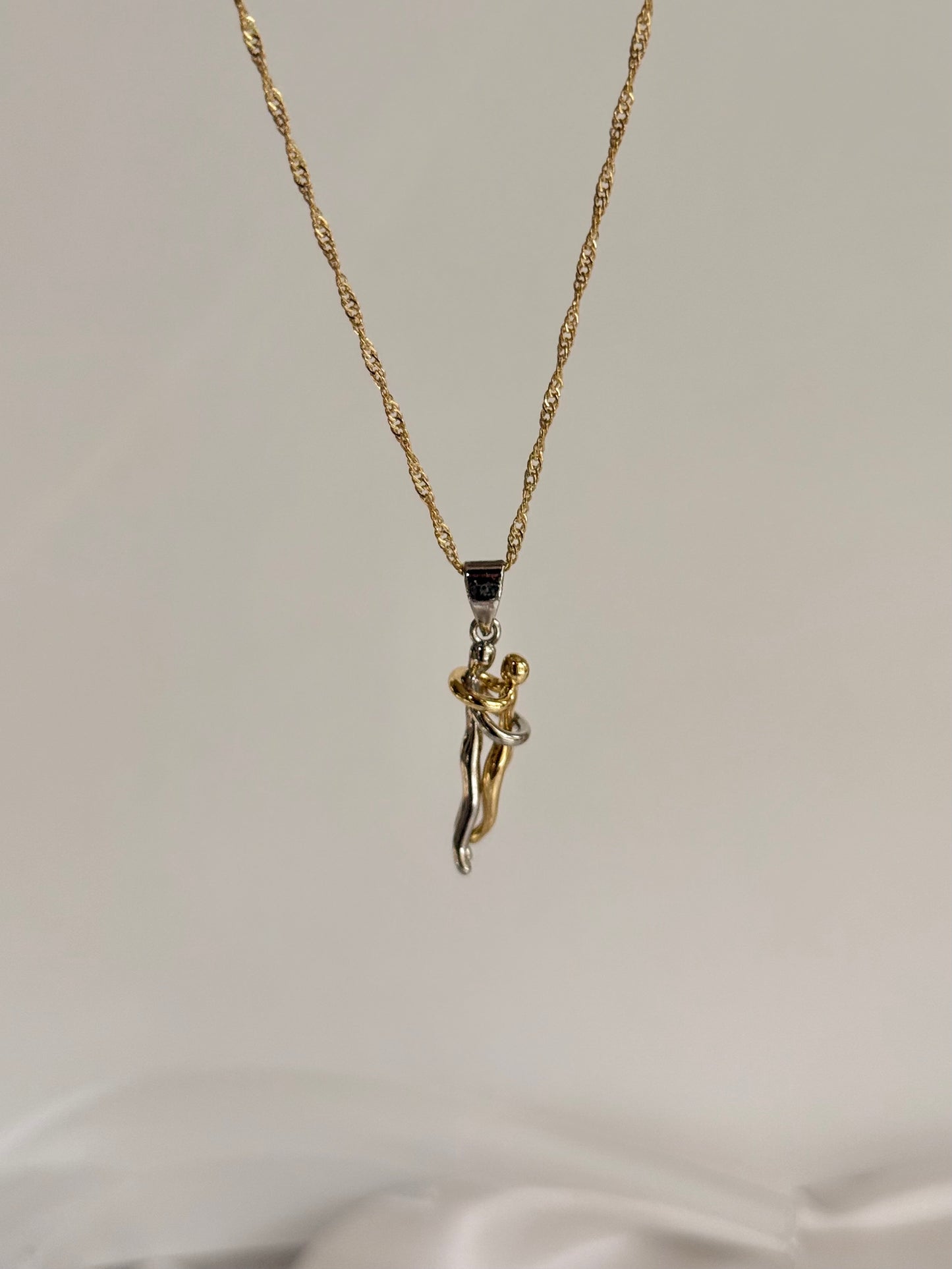 Eterno Necklace