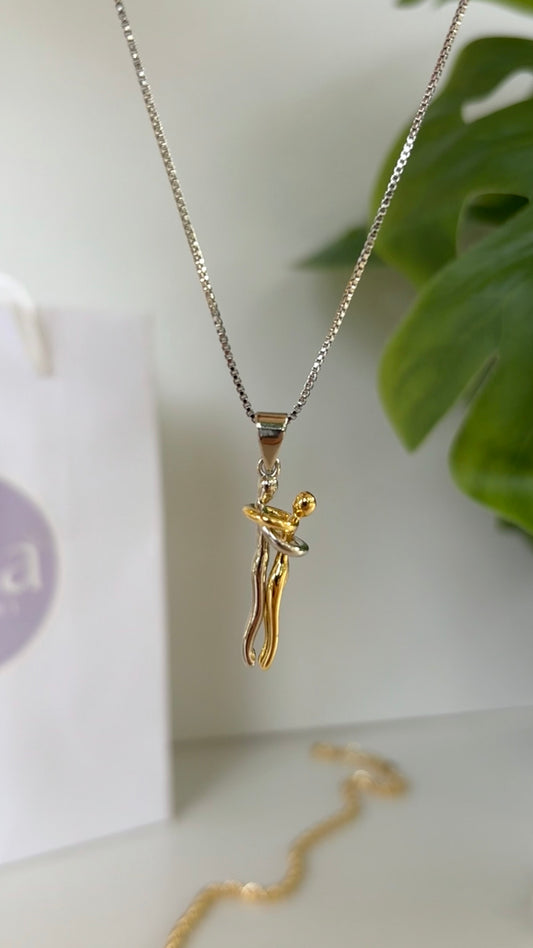Eterno Necklace